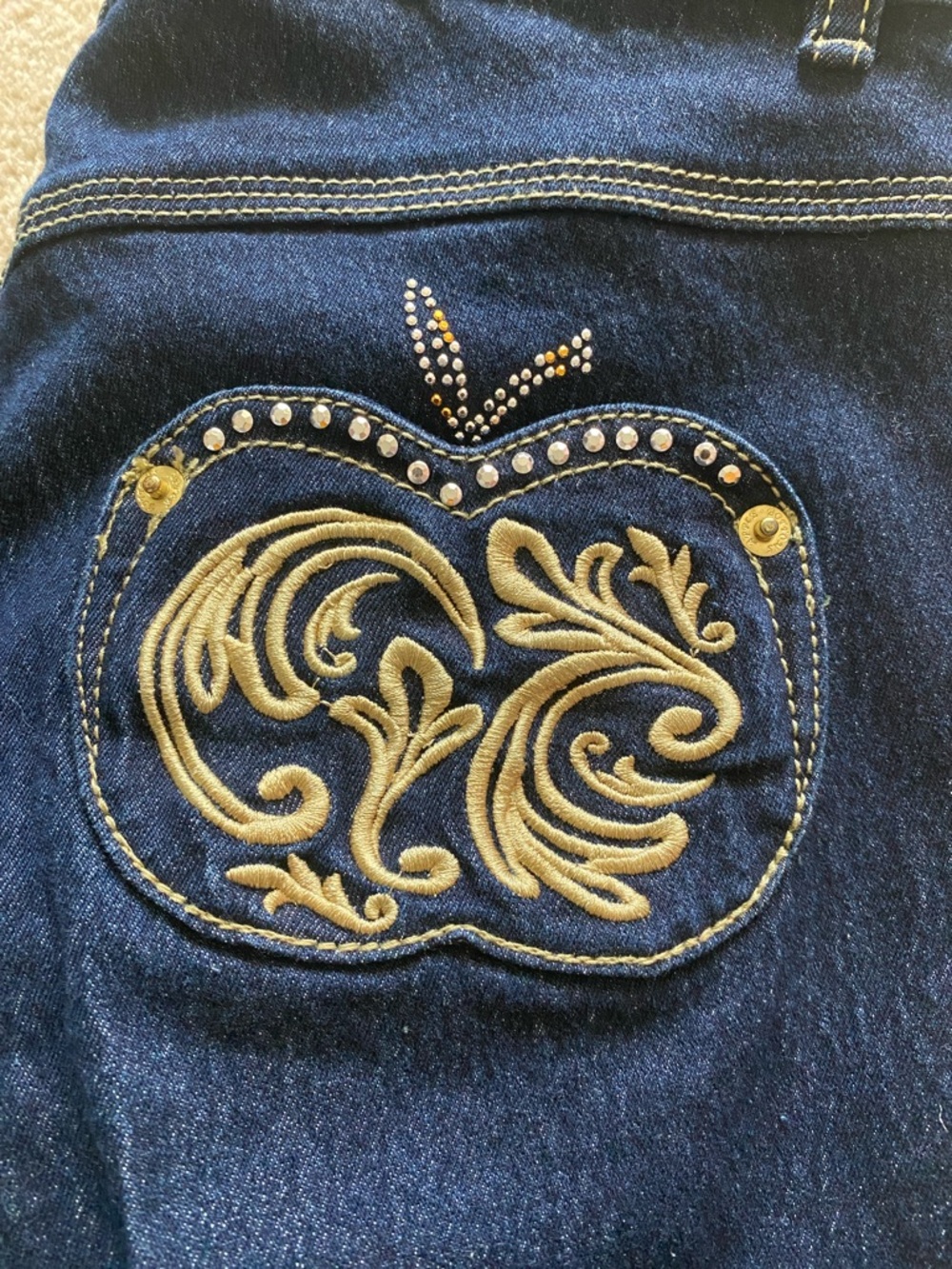 Apple bottom jeans size 11/12 excellent condition! - Picture 2 of 9